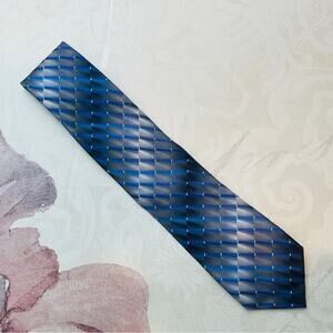Van Heusen 100% Silk Tie